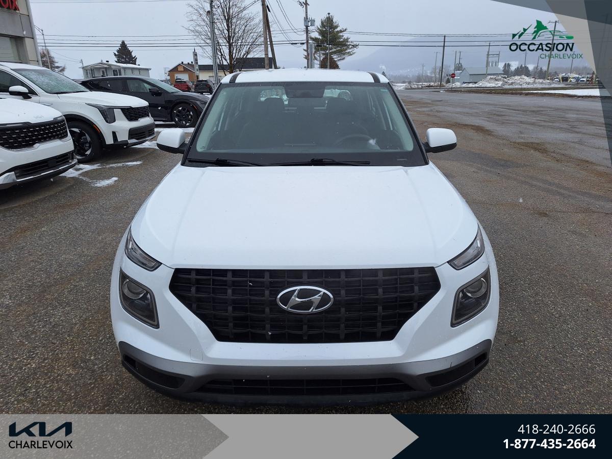 2021 Hyundai Venue - Image 2