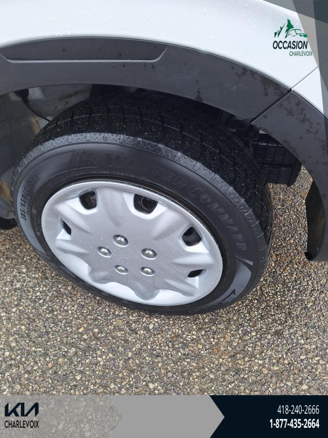 2021 Hyundai Venue - Image 8