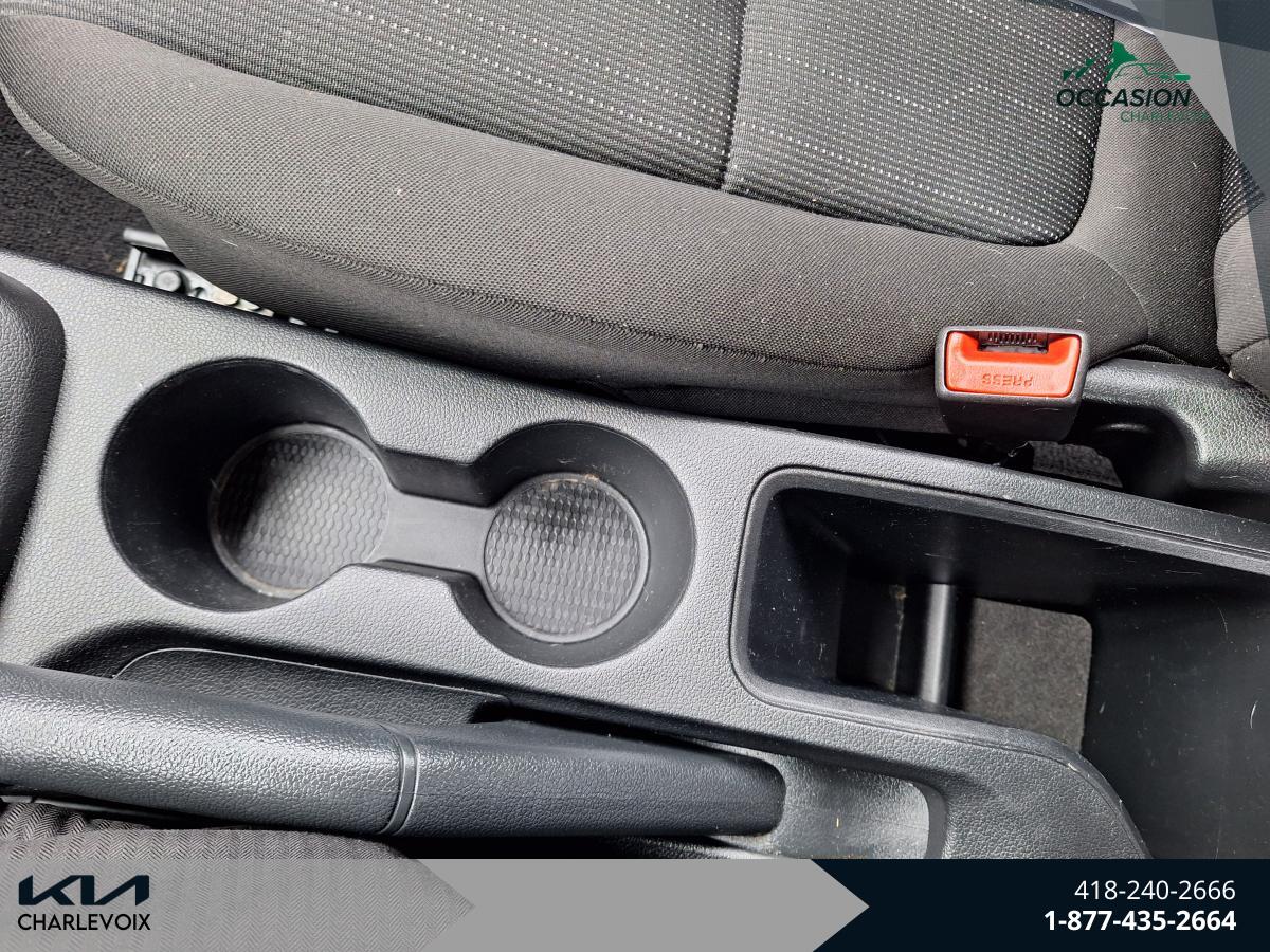 2021 Hyundai Venue - Image 21