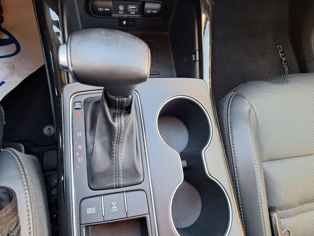 2019 Kia Sorento - Image 19