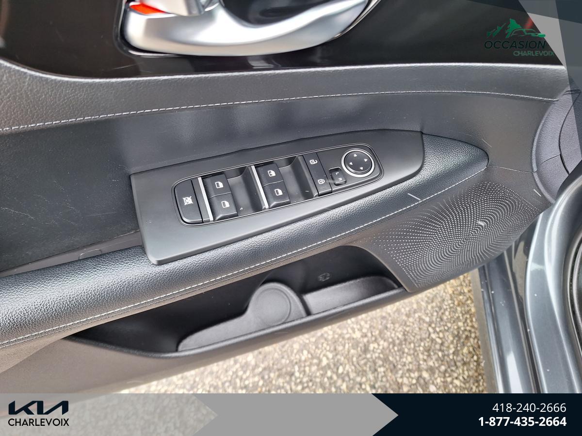 2023 Kia Forte - Image 10