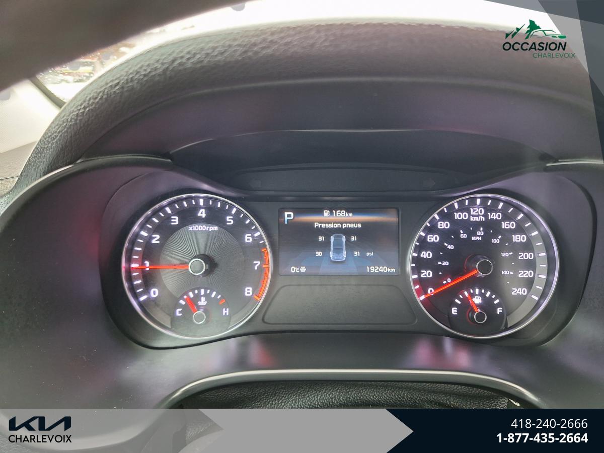 2023 Kia Forte - Image 12