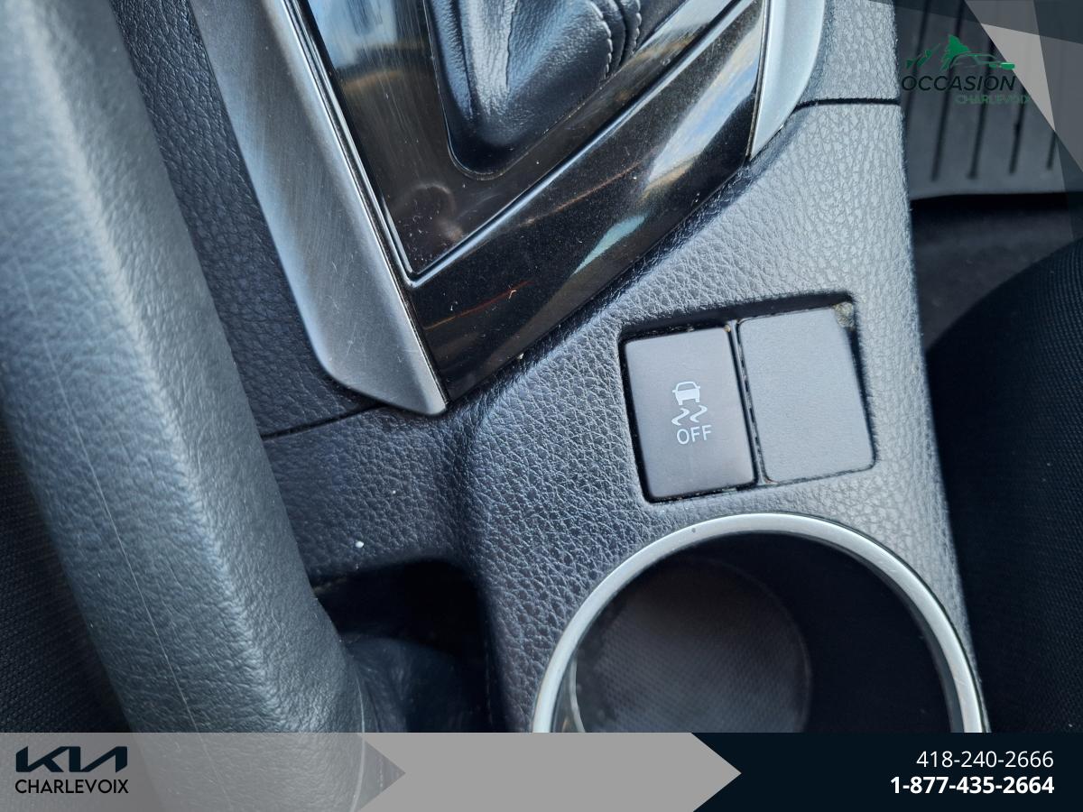 2018 Toyota Corolla - Image 17