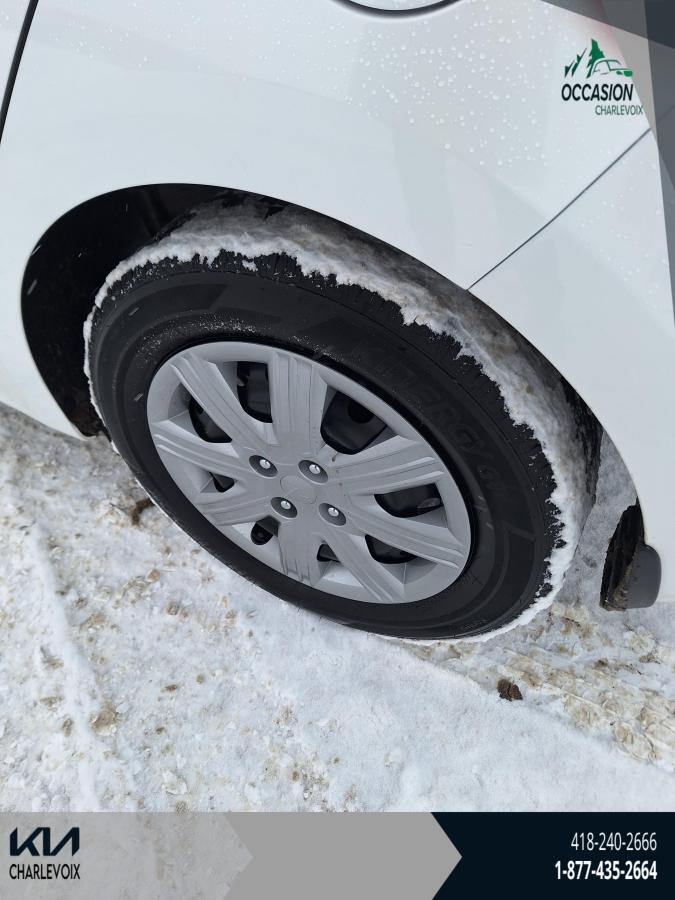 2023 Kia Rio5 - Image 8