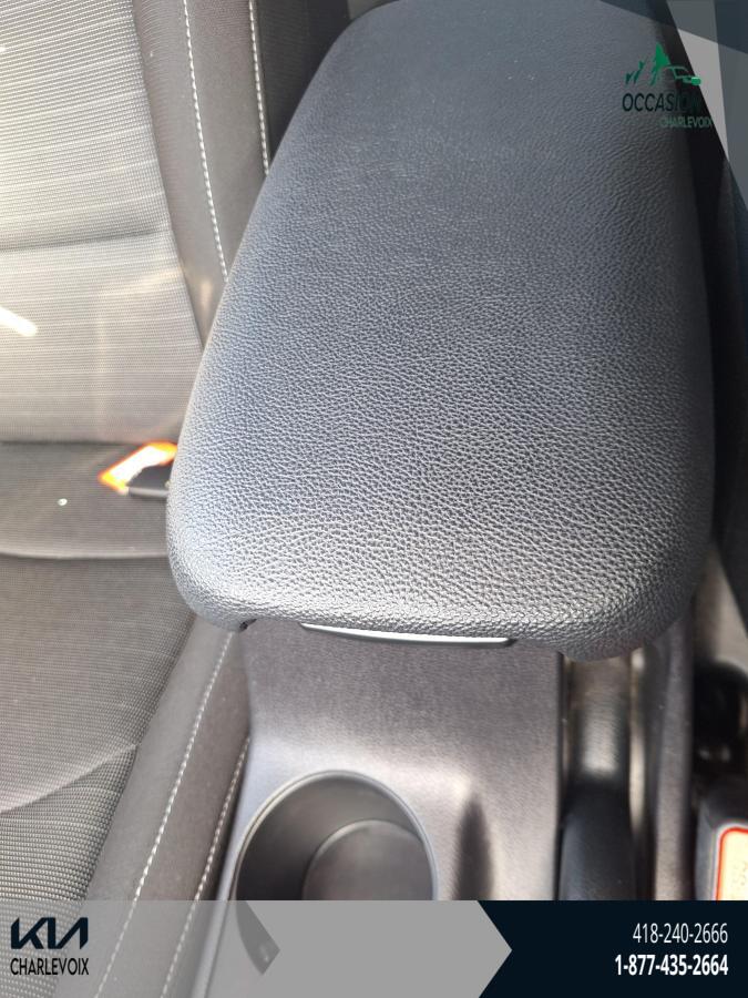 2021 Kia Forte - Image 21