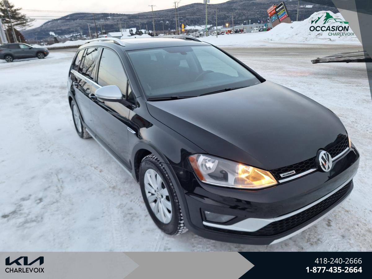 2017 Volkswagen Golf Alltrack - Image 3