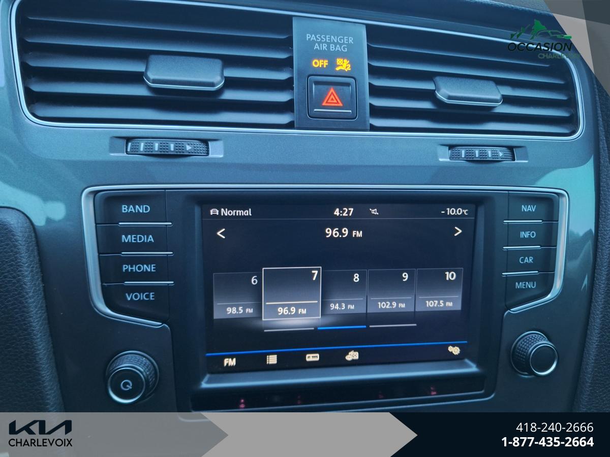 2017 Volkswagen Golf Alltrack - Image 16