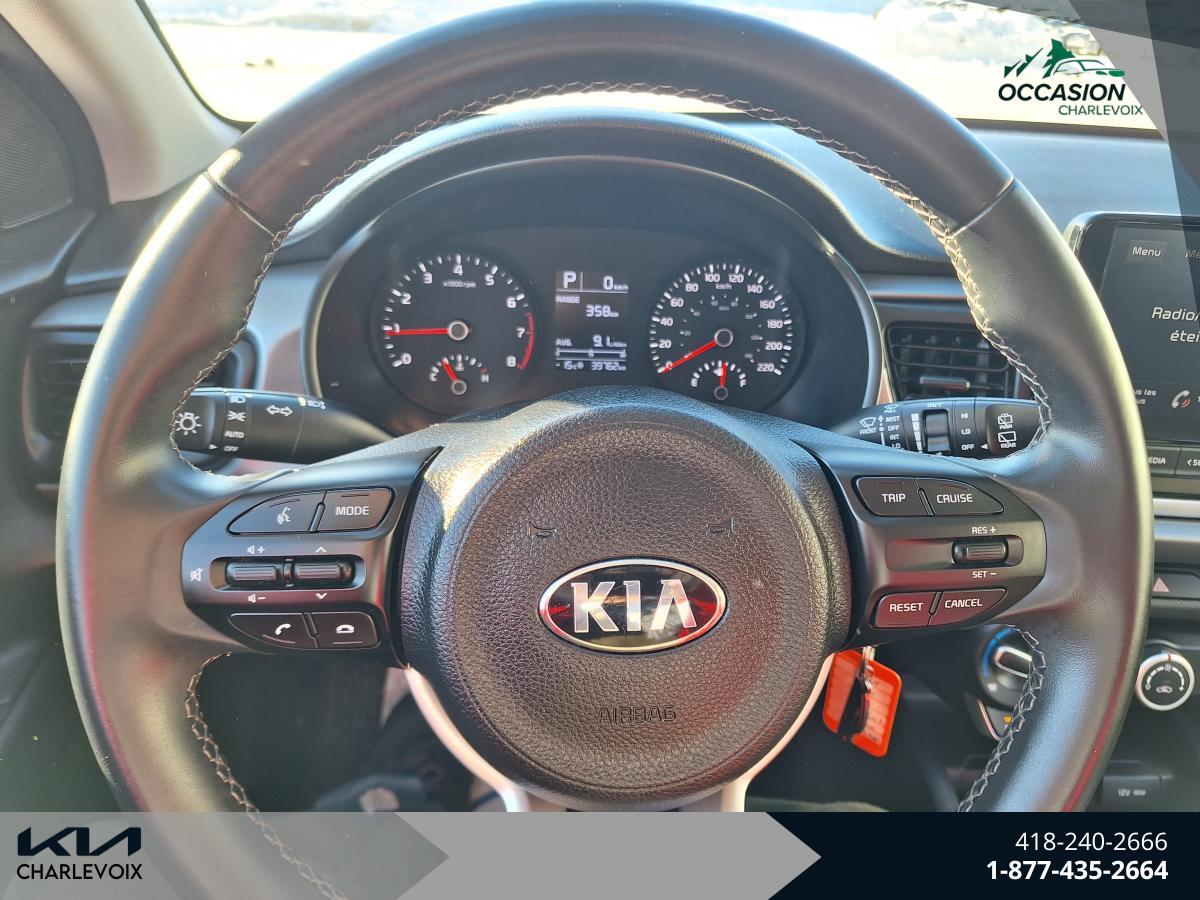 2021 Kia Rio5 - Image 12