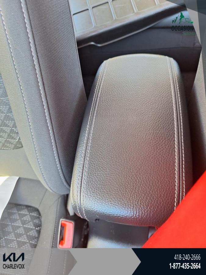 2021 Kia Rio5 - Image 20