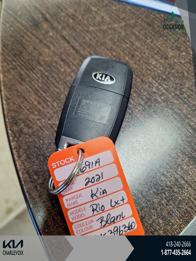 2021 Kia Rio5 - Image 21