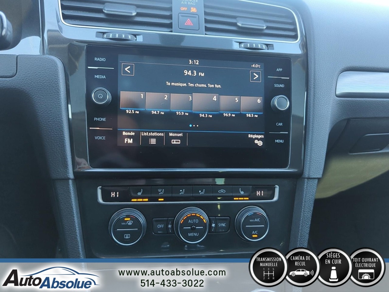 2019 Volkswagen Golf - Image 13