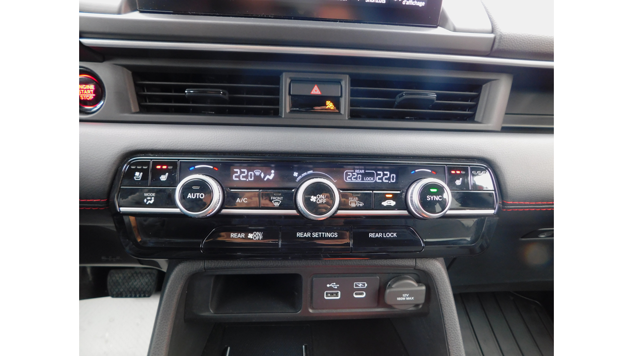 2025 Honda Pilot - Image 30