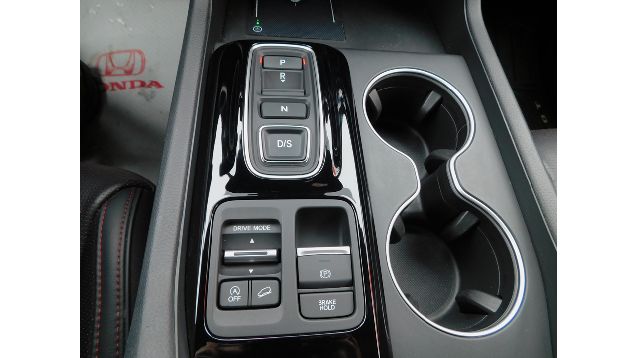 2025 Honda Pilot - Image 32