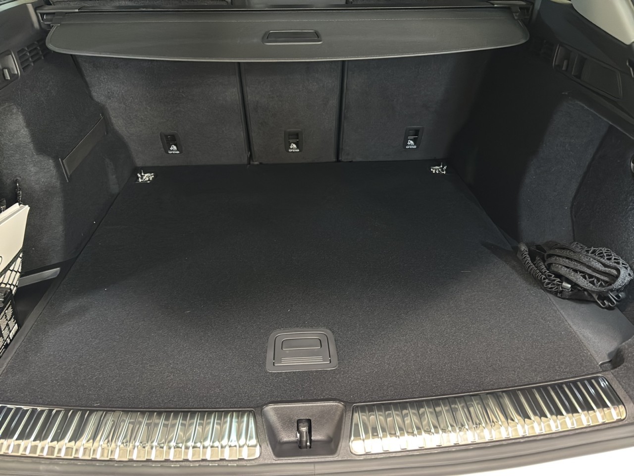 2025 Audi Q5 - Image 11