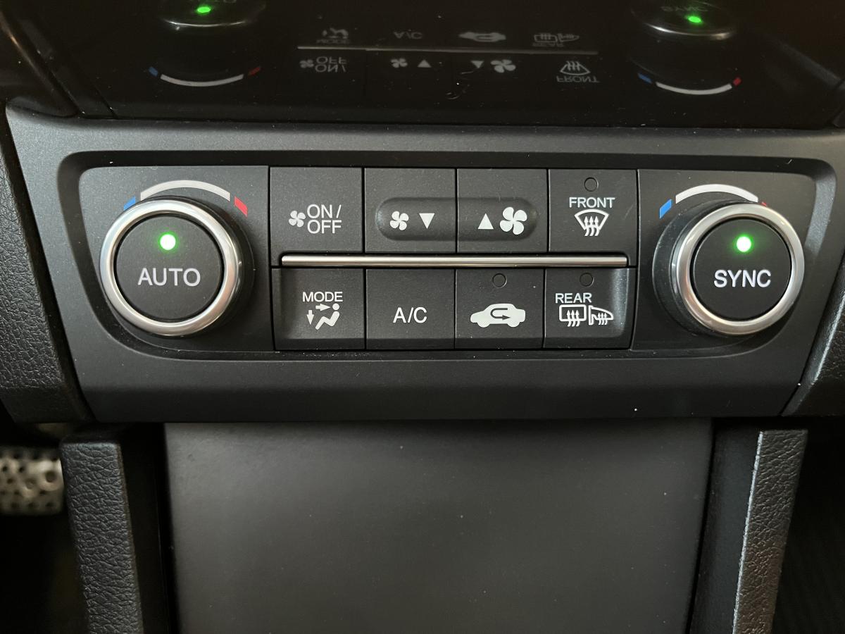 2019 Acura ILX - Image 22