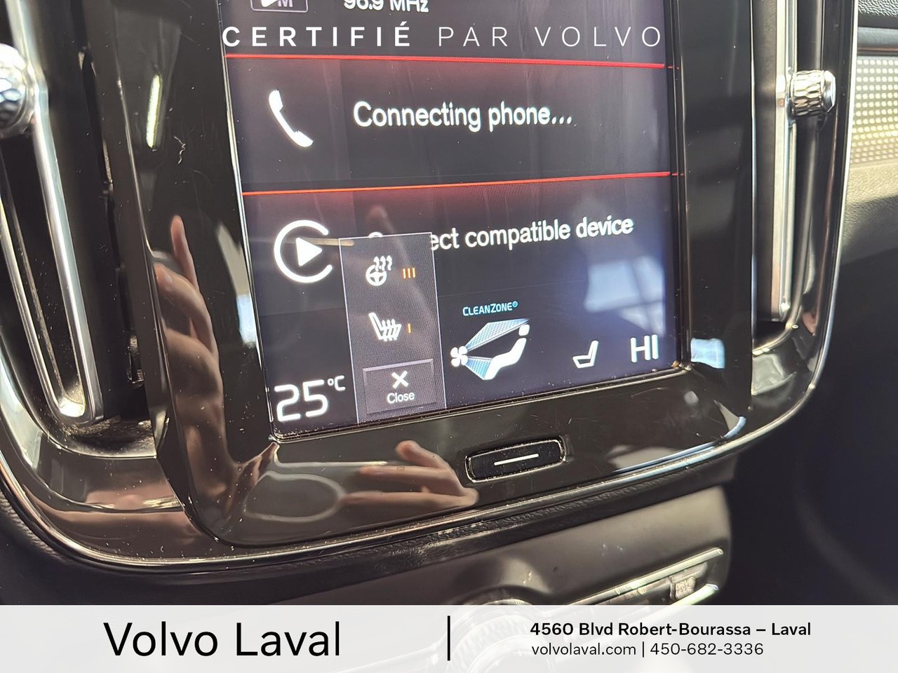 2019 Volvo XC40 - Image 15