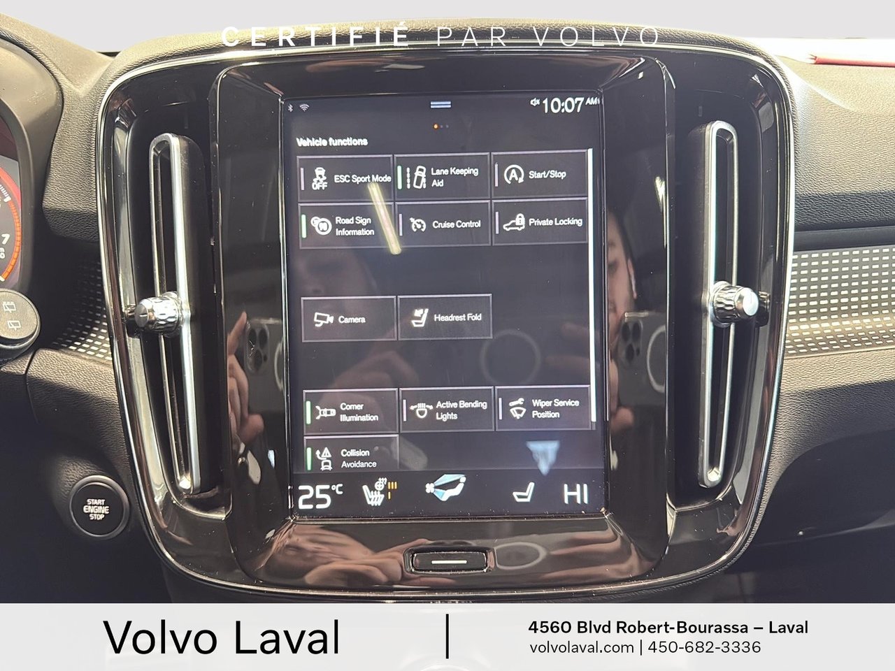 2019 Volvo XC40 - Image 17