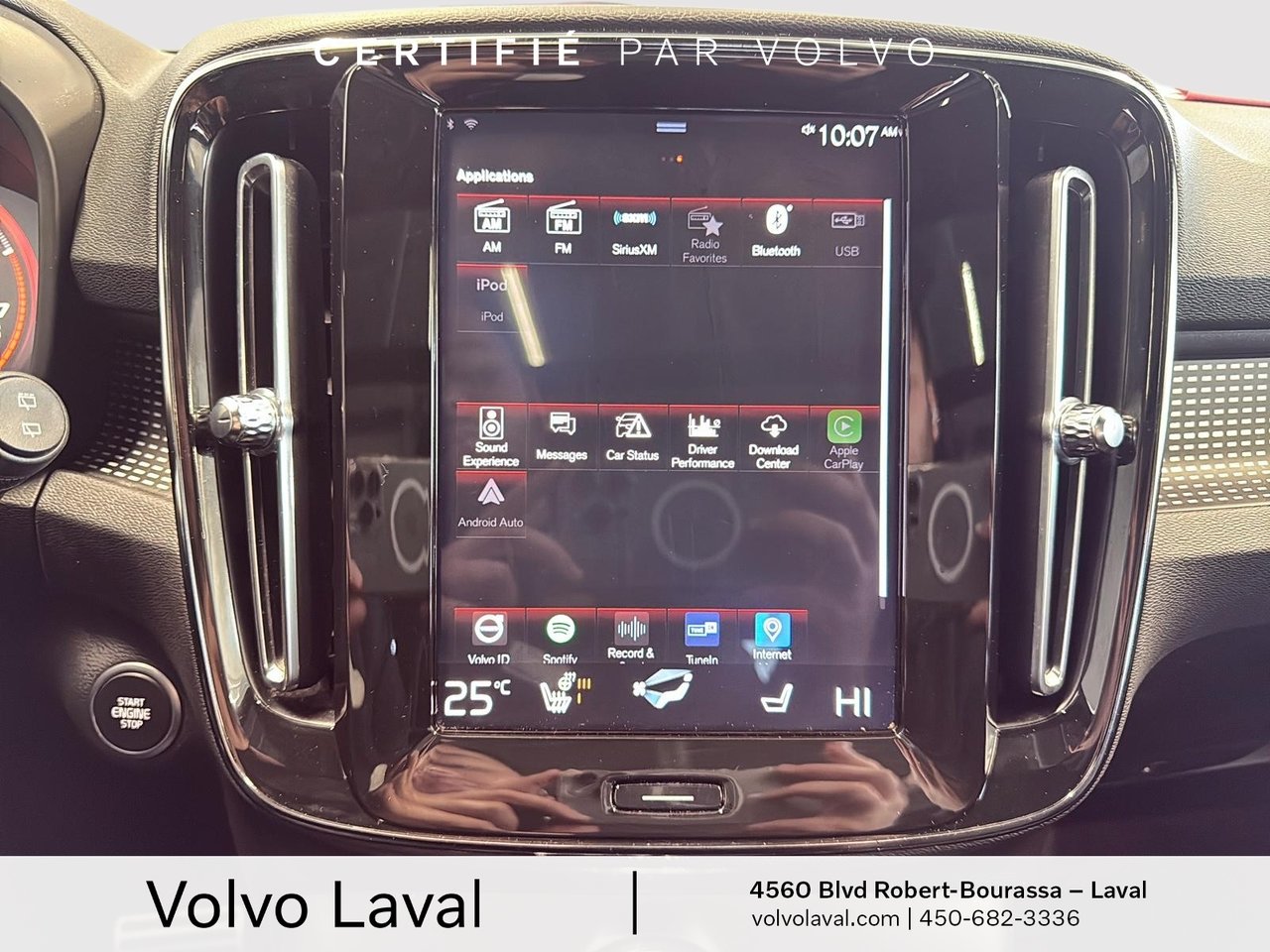 2019 Volvo XC40 - Image 18