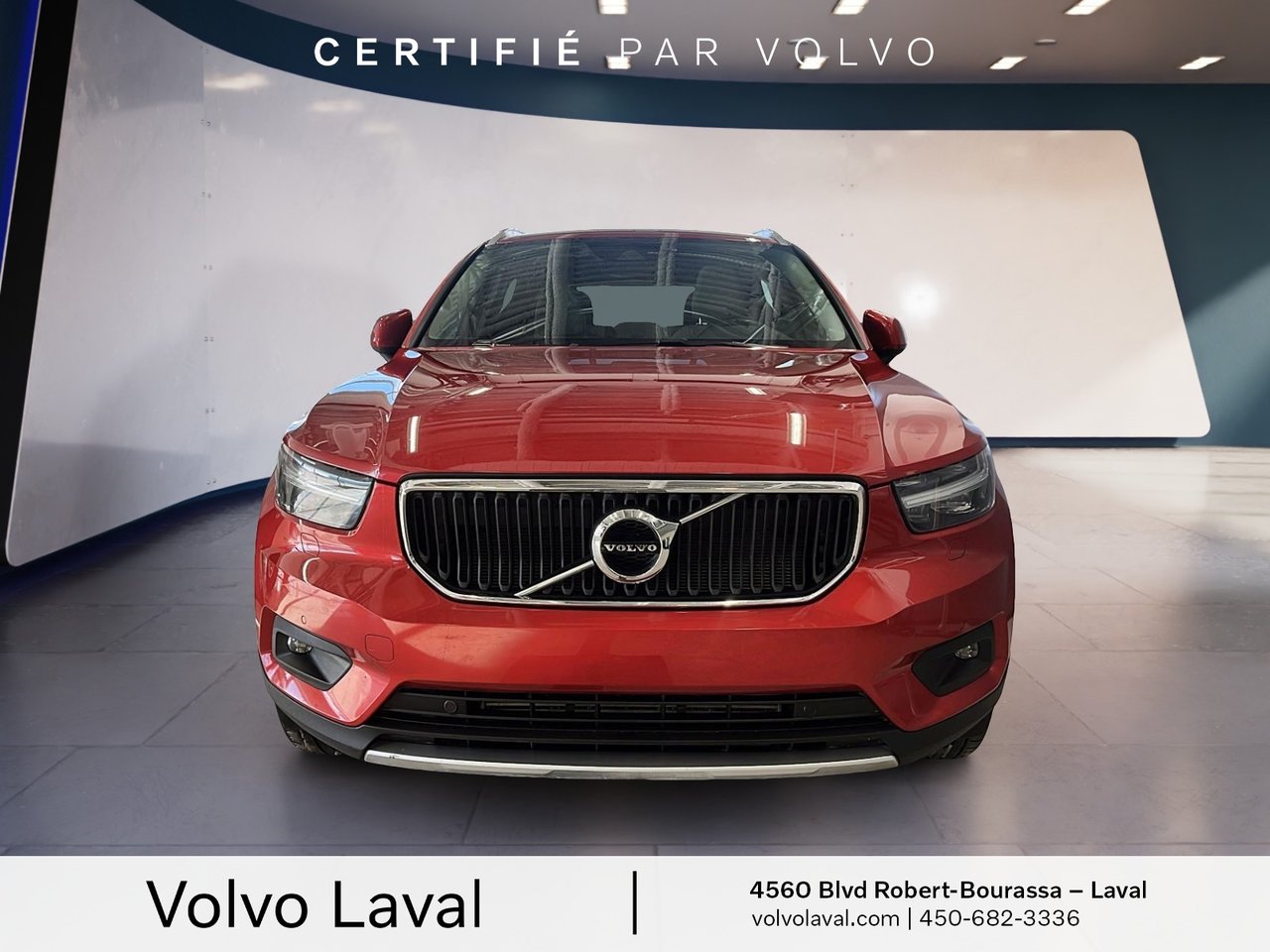 2022 Volvo XC40 - Image 2