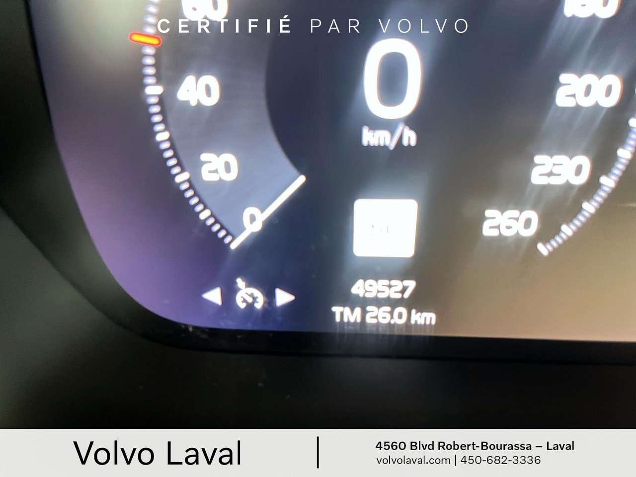 2022 Volvo XC40 - Image 12