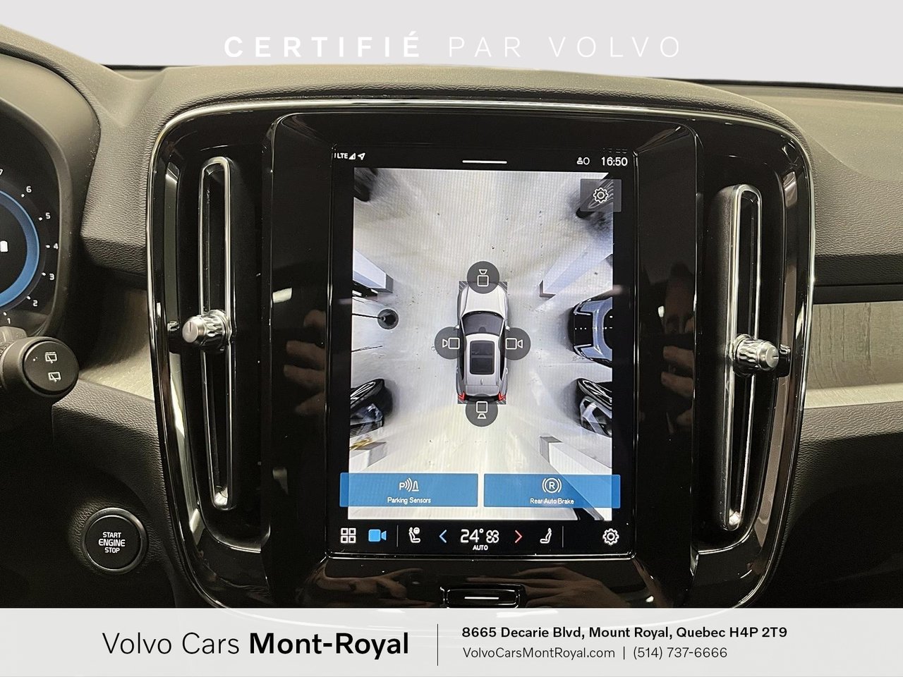 2025 Volvo XC40 - Image 14