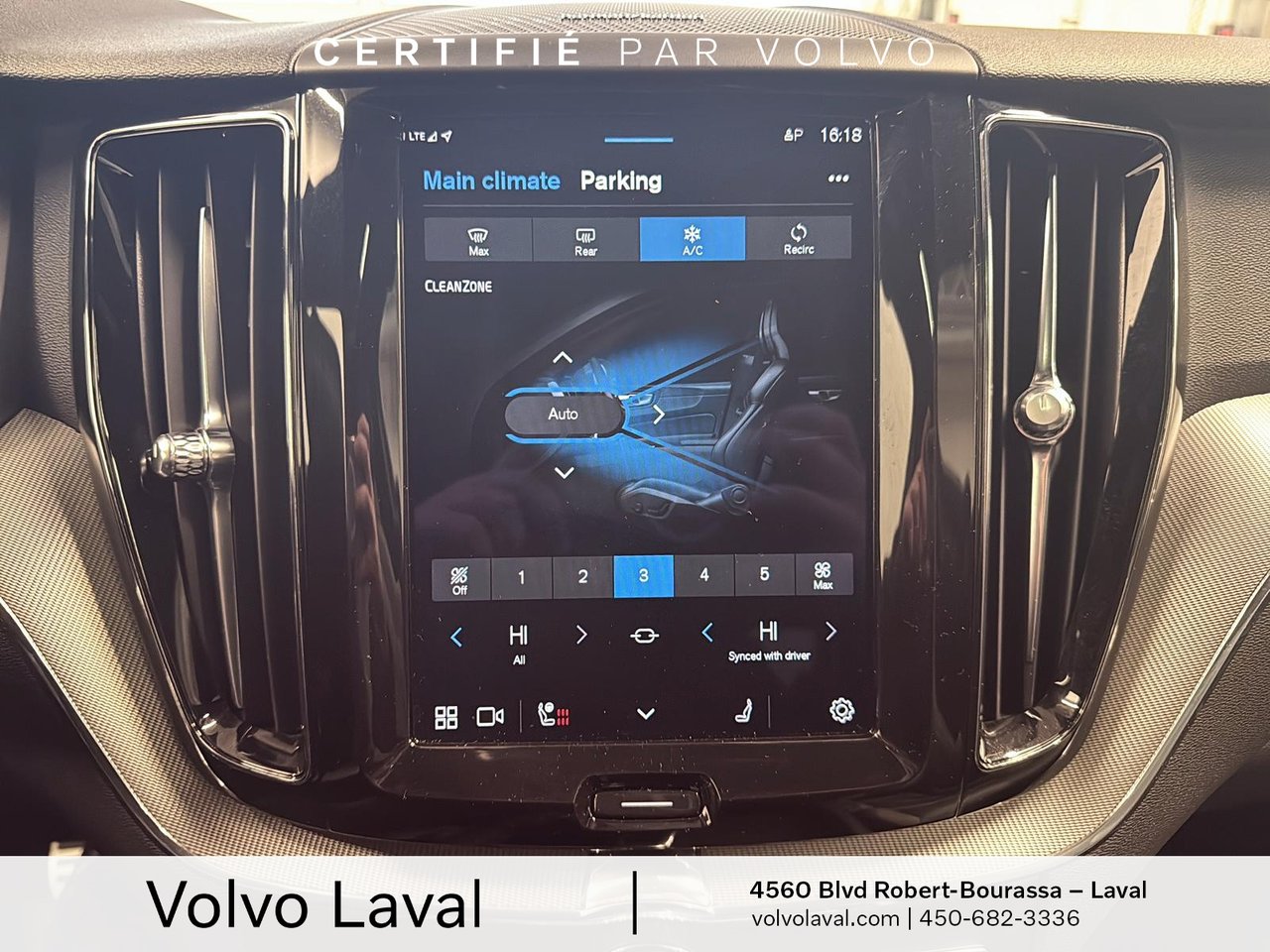 2022 Volvo XC60 Recharge - Image 16