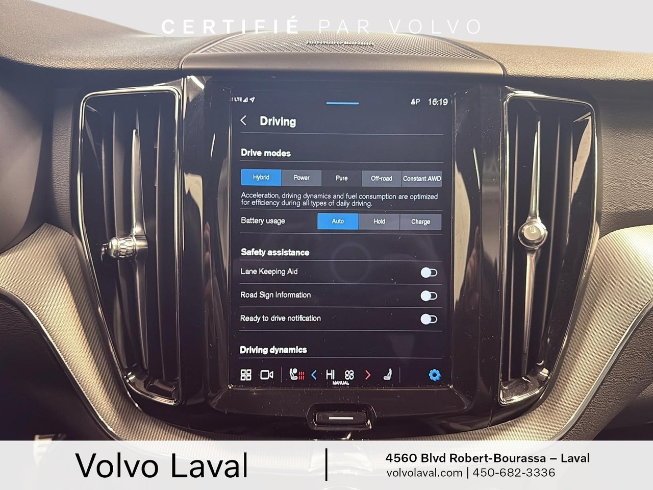 2022 Volvo XC60 Recharge - Image 17