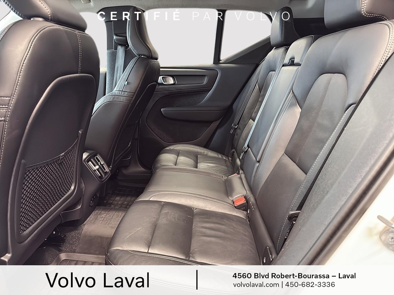 2024 Volvo XC40 - Image 9