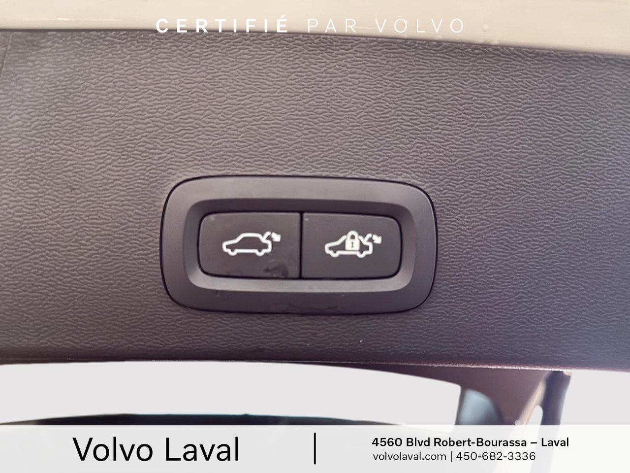 2024 Volvo XC40 - Image 20