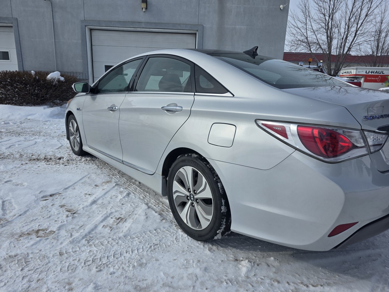 2014 Hyundai Sonata - Image 11