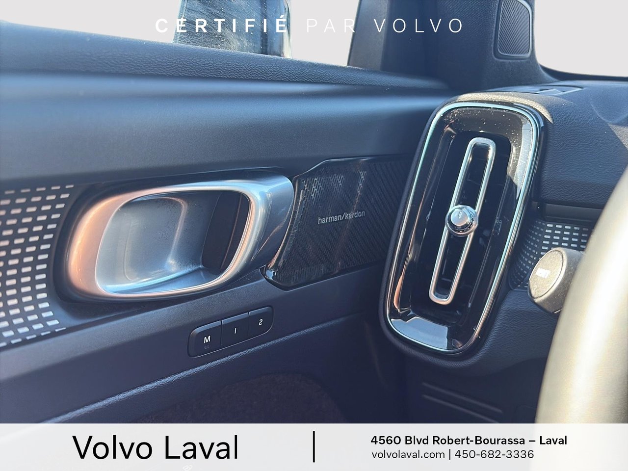 2022 Volvo XC40 - Image 23