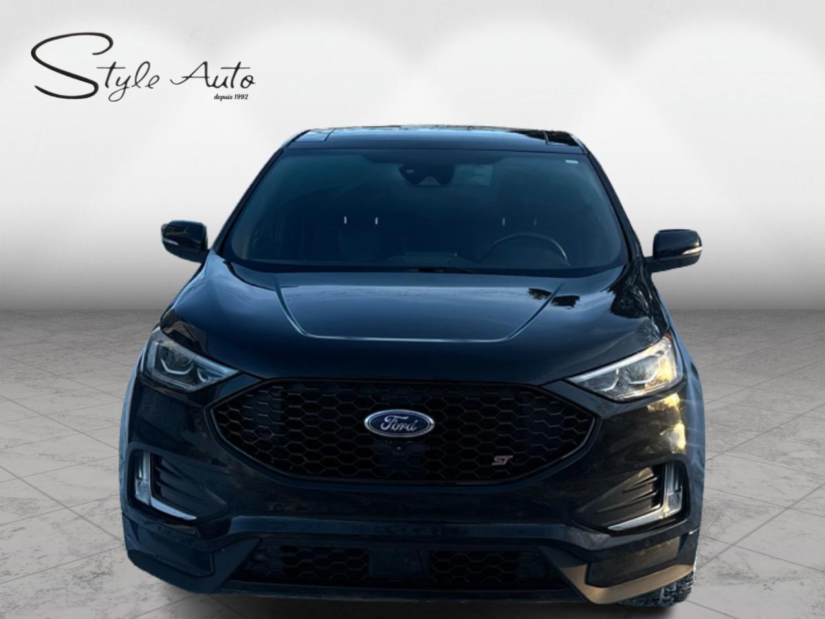2022 Ford Edge - Image 2