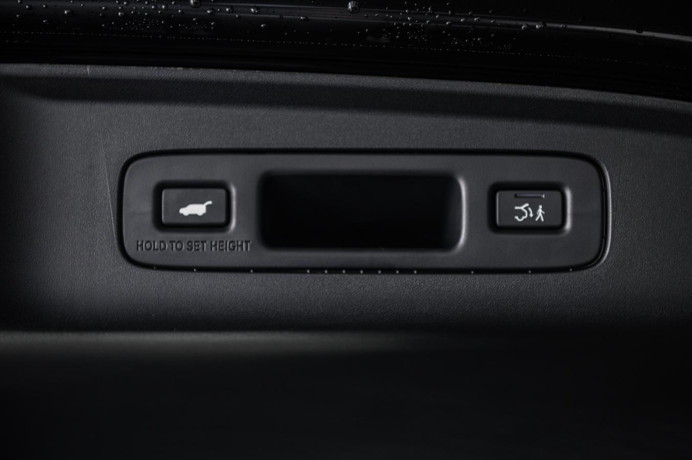 2026 Acura ADX - Image 12