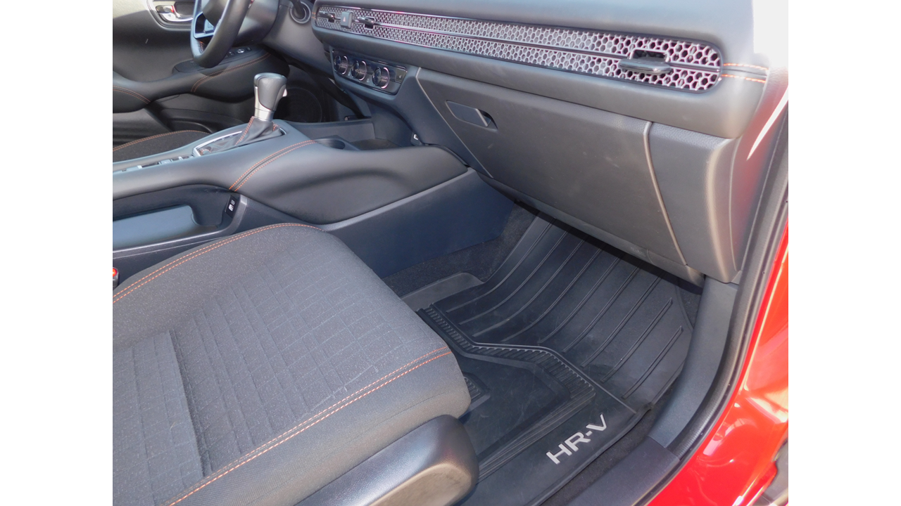 2023 Honda HR-V - Image 16