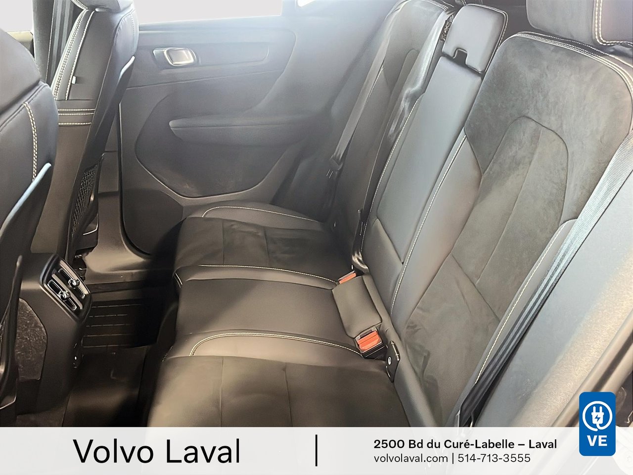 2022 Volvo XC40 Recharge Pure Electric - Image 19