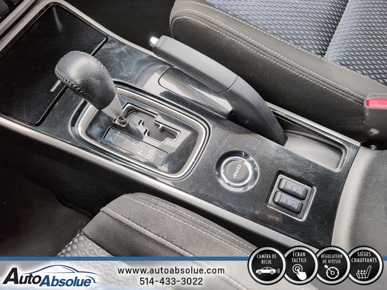 2017 Mitsubishi Outlander - Image 16