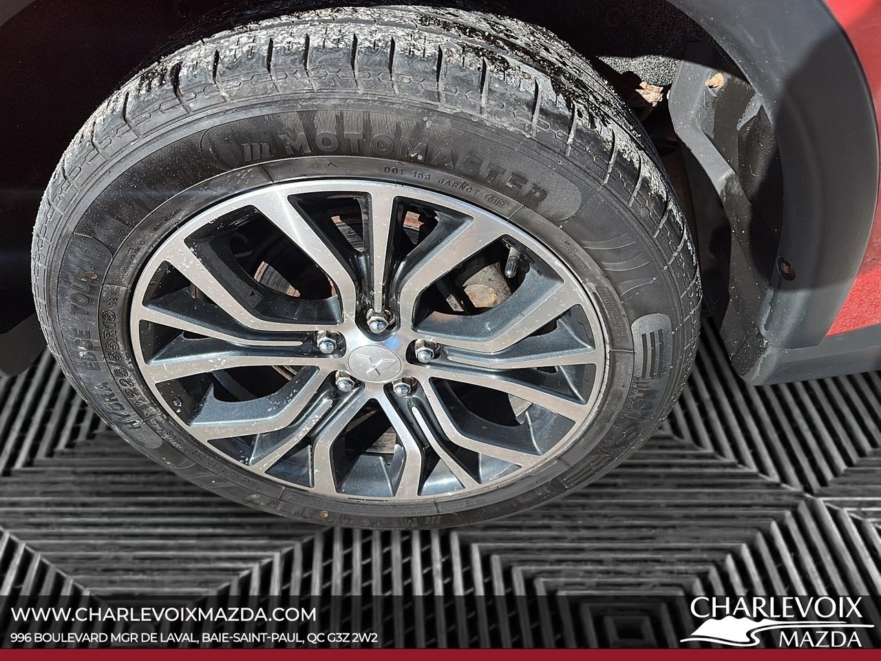 2016 Mitsubishi Outlander - Image 7