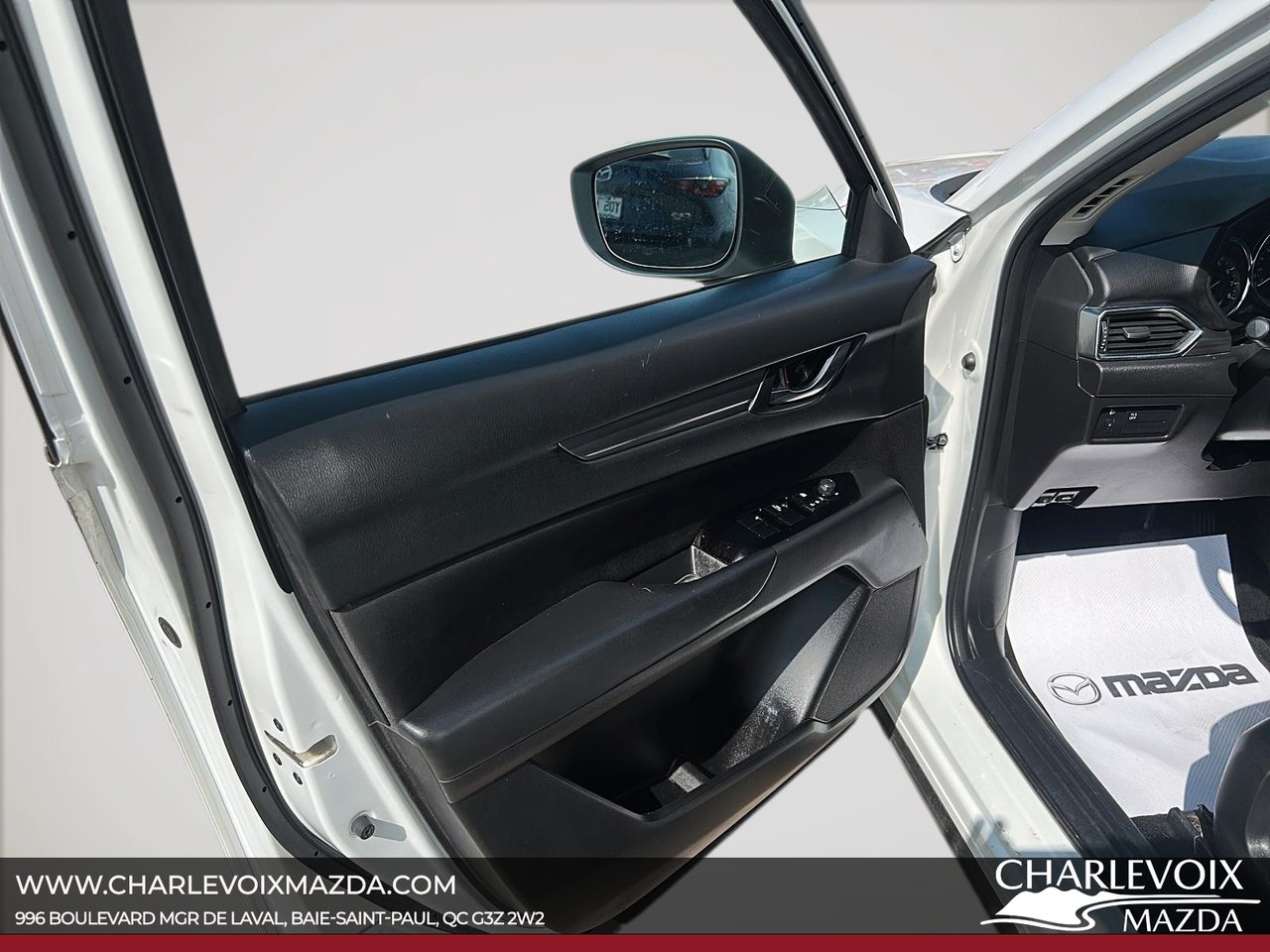 2017 Mazda CX-5 - Image 22