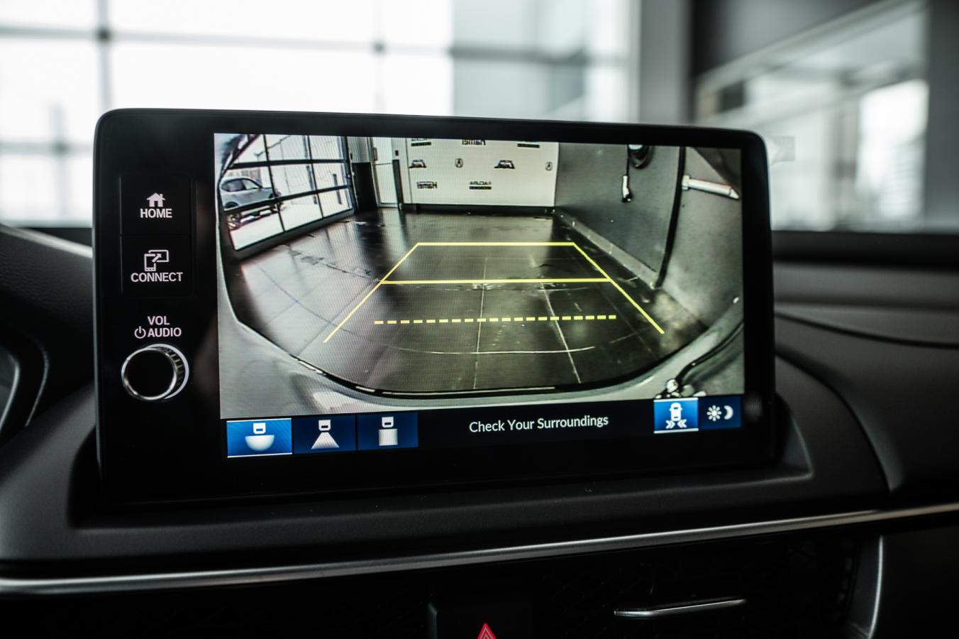 2025 Acura ADX - Image 25