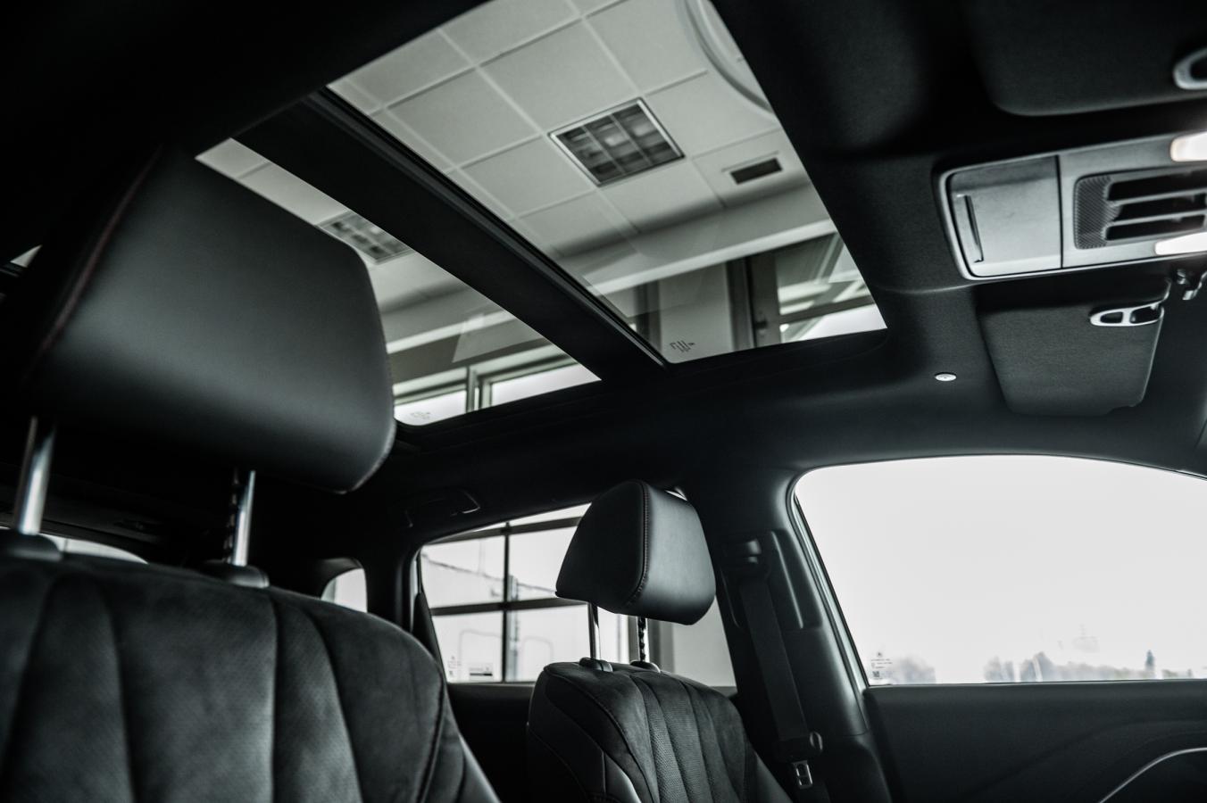 2025 Acura ADX - Image 39