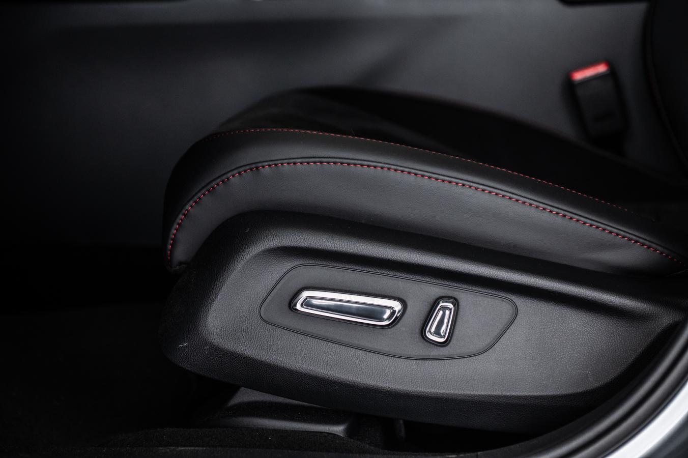 2026 Acura ADX - Image 15