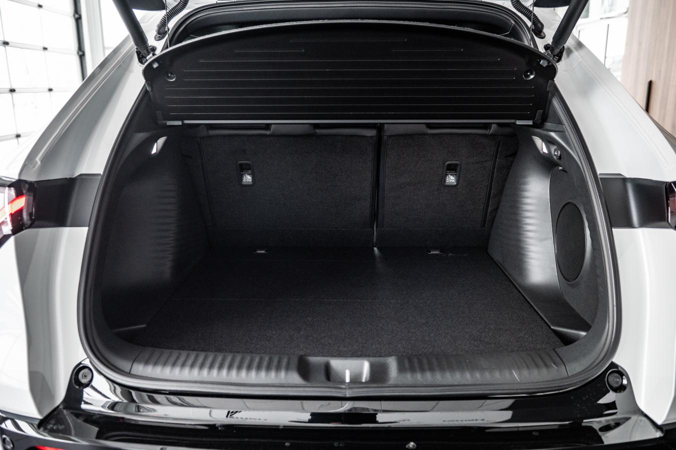 2026 Acura ADX - Image 11