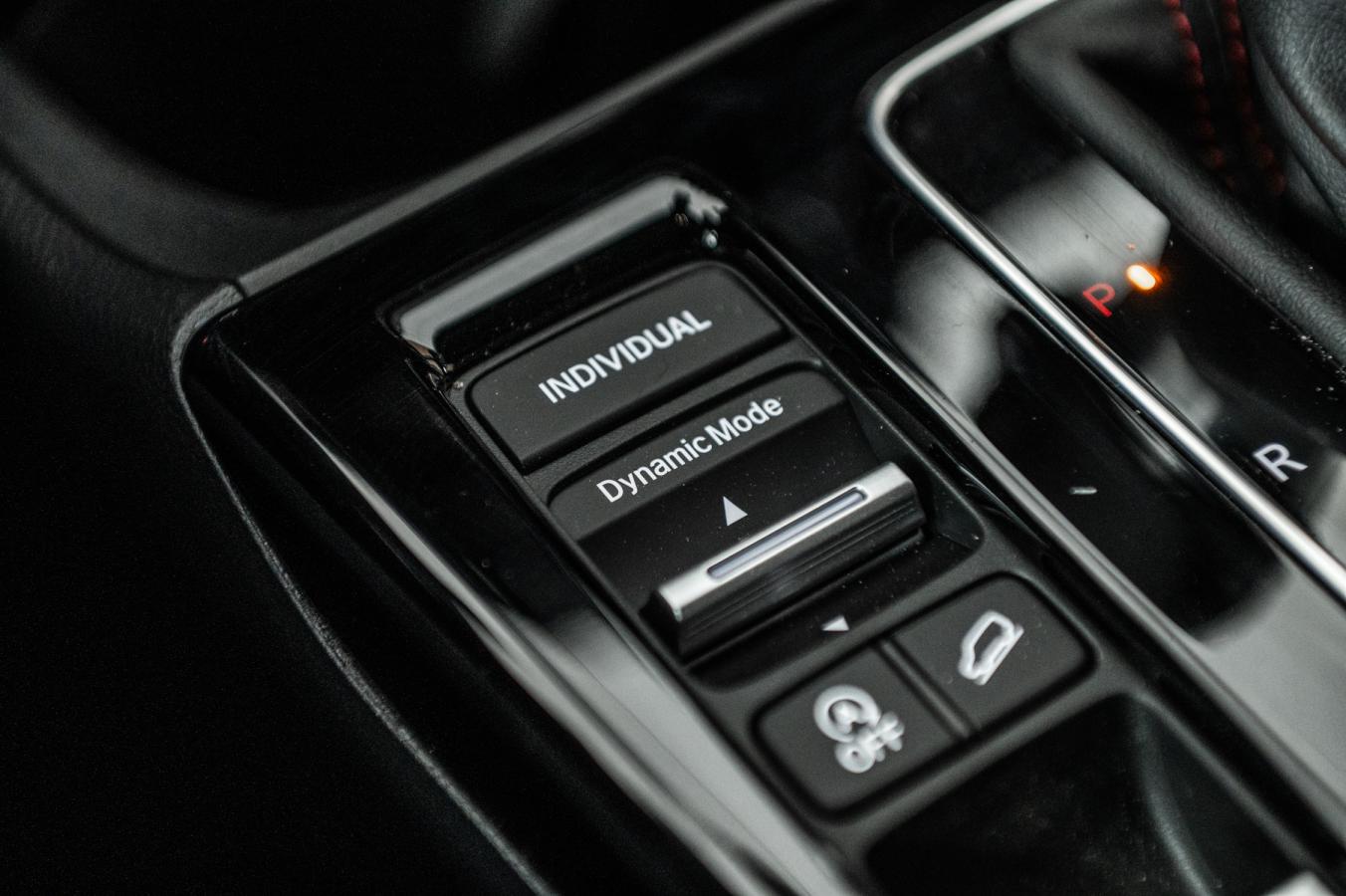 2026 Acura ADX - Image 28