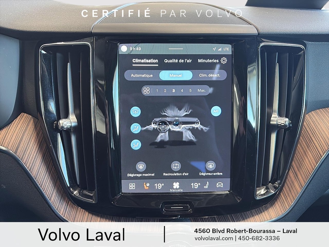 2023 Volvo XC60 - Image 22