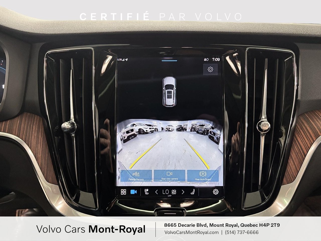 2025 Volvo V60 Cross Country - Image 14