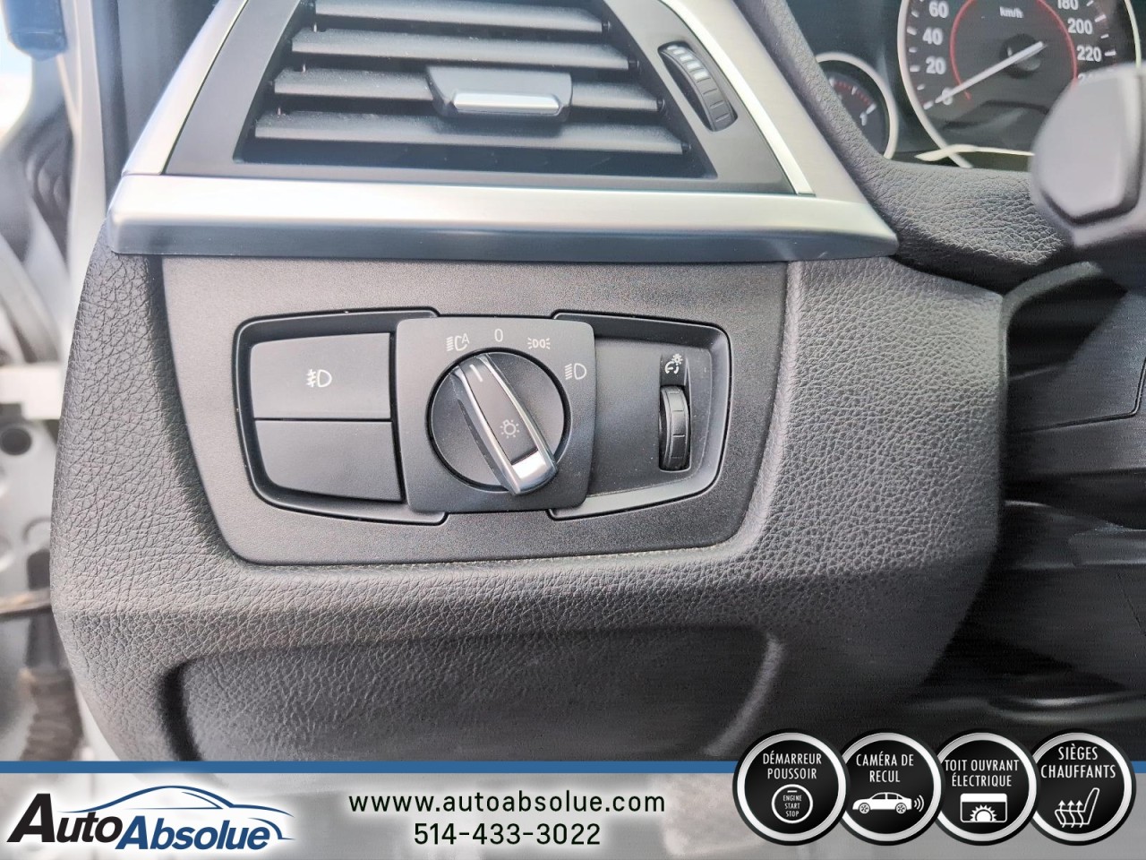 2018 BMW 330i xDrive - Image 17