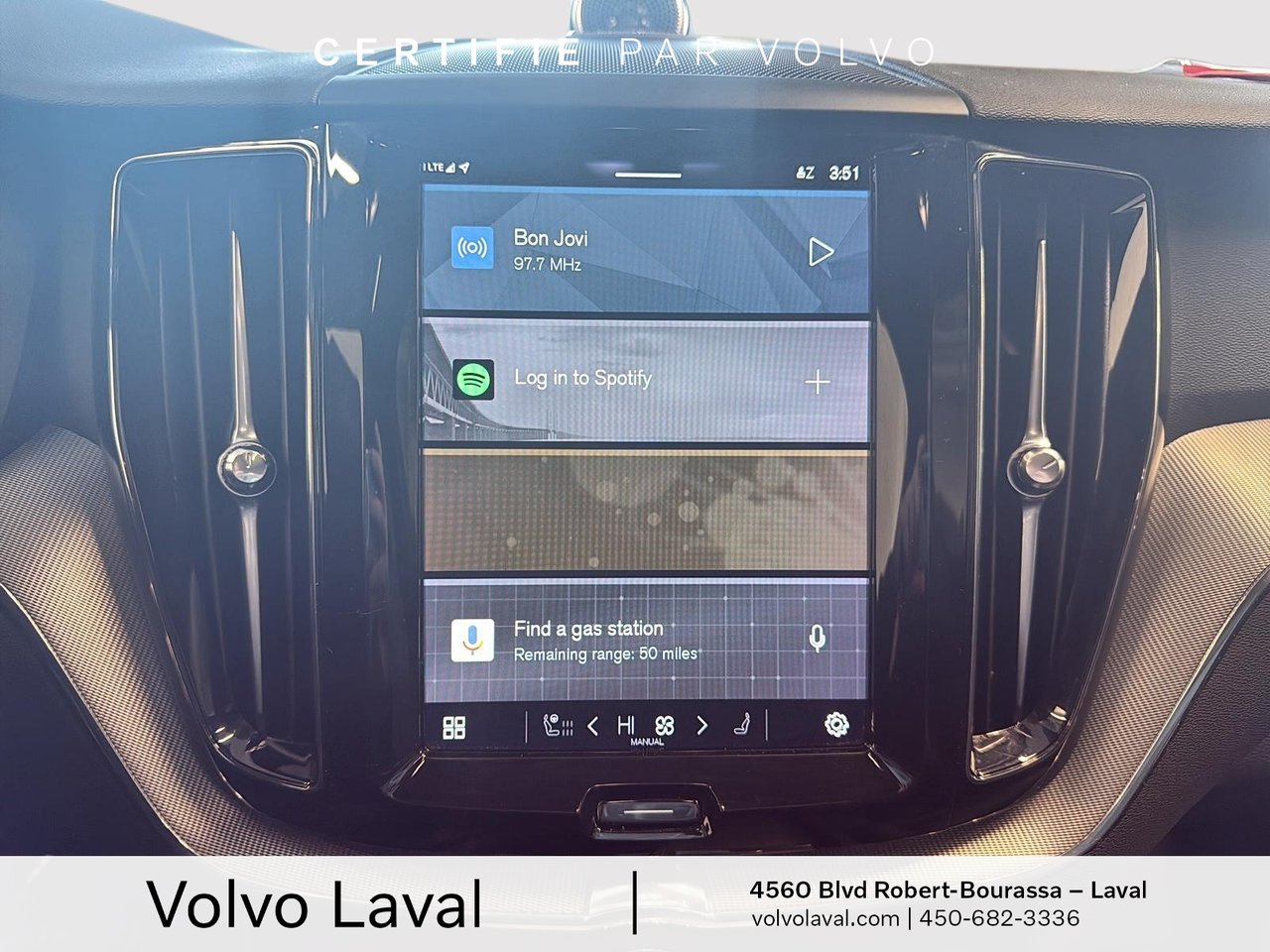 2022 Volvo XC60 - Image 12