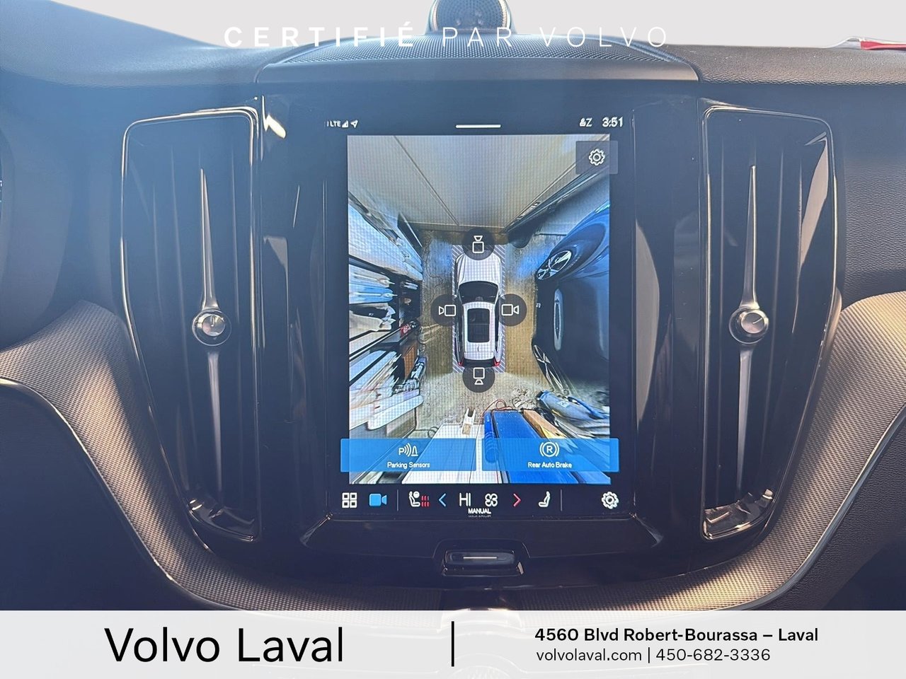 2022 Volvo XC60 - Image 14