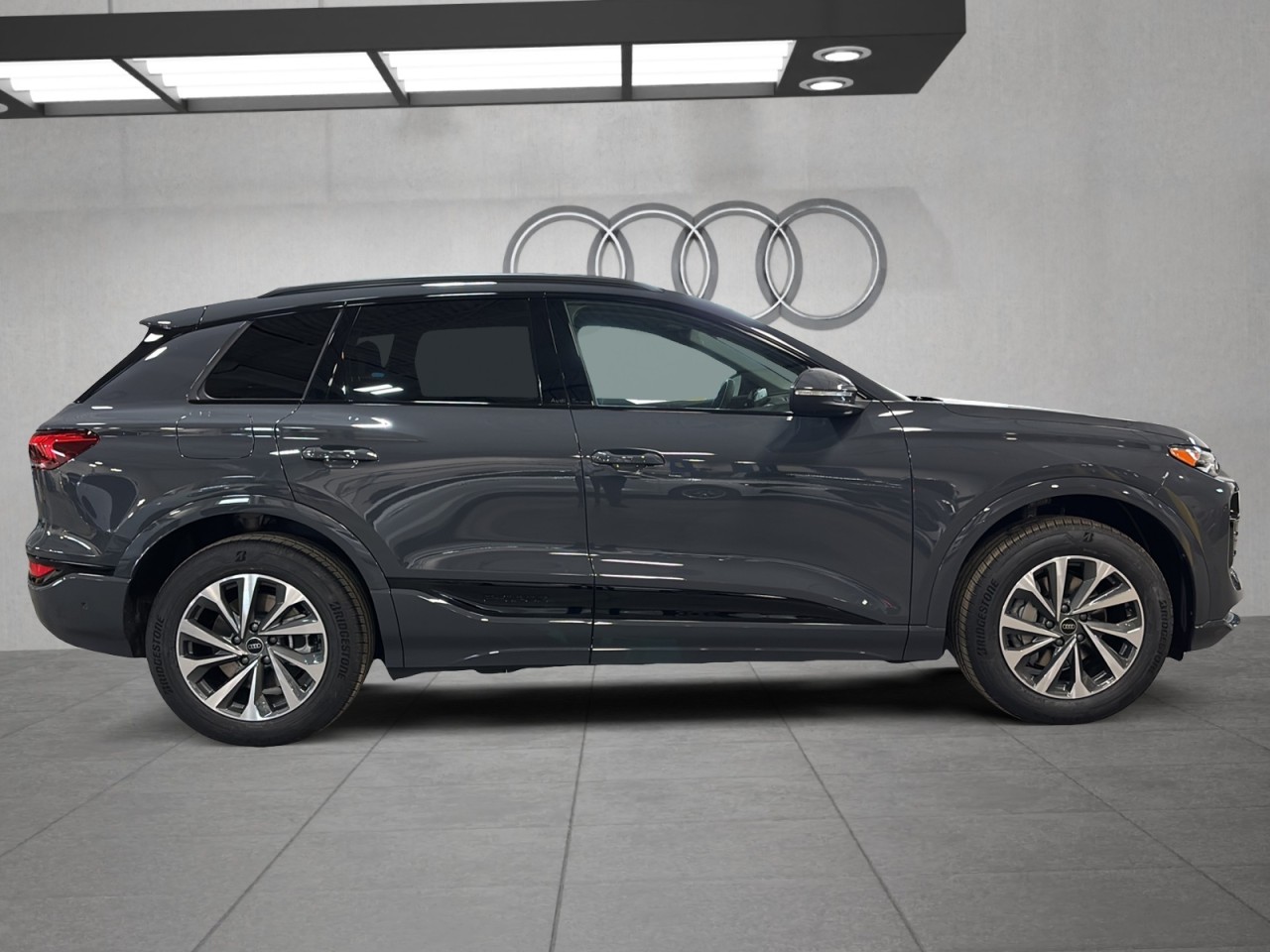 2025 Audi Q6 e-tron - Image 3