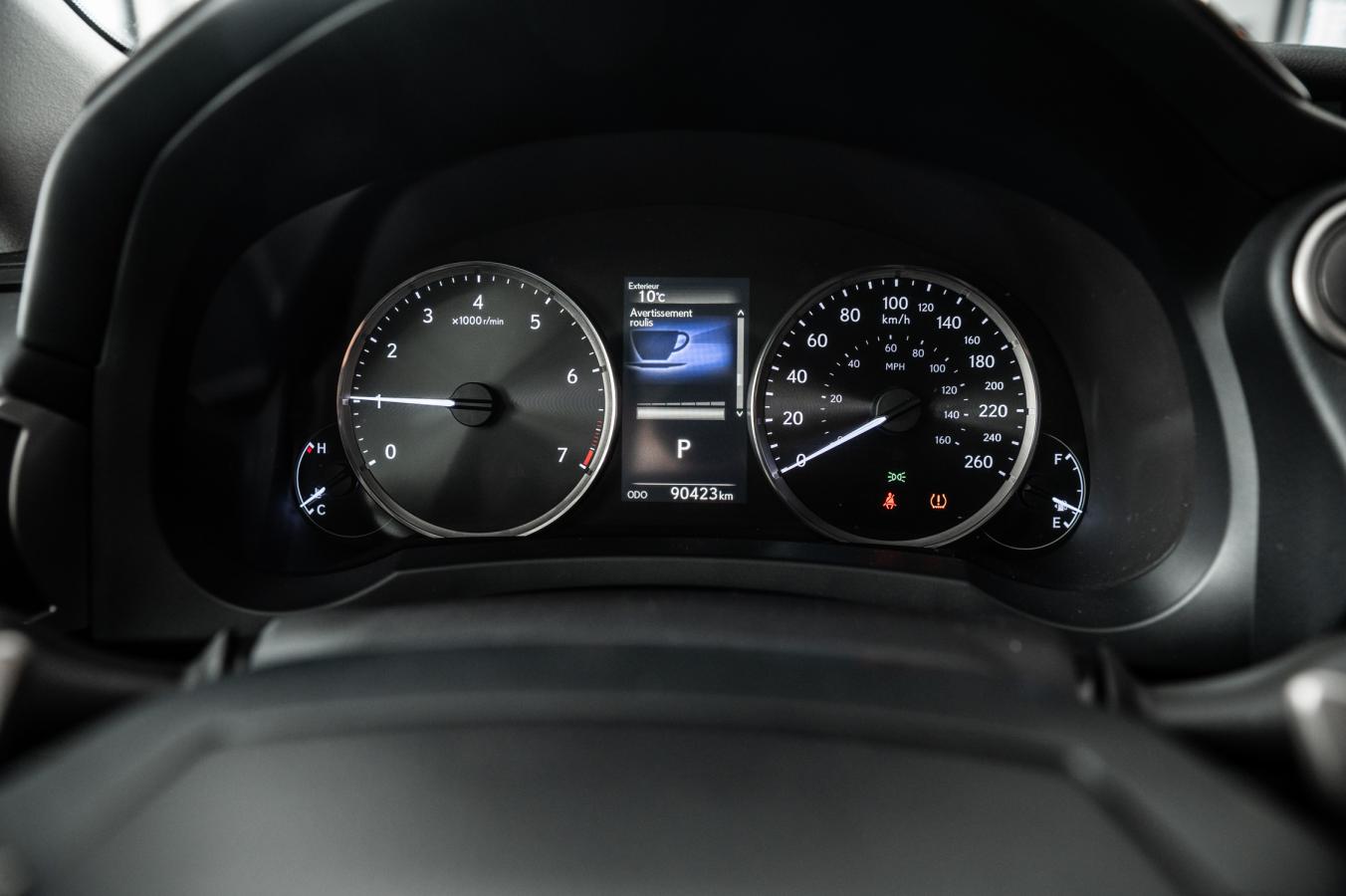 2019 Lexus IS 300 - Image 17